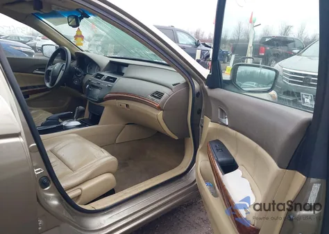 2009 Honda Accord 2.4 Ex-L from USA, damaged, VIN JHMCP26869C010883